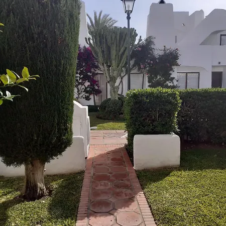 - Playa - 2 Con Terraza Y Jardin Al Lado Del Mar Jo6 Estepona